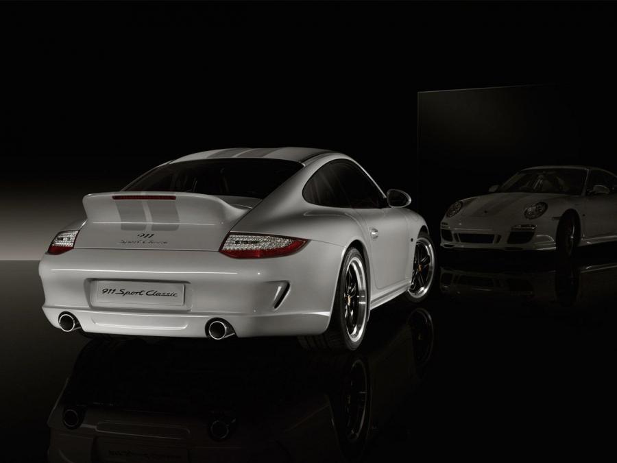  Porsche 911 Sport Classic 2009 года  (фото 10 из 22)